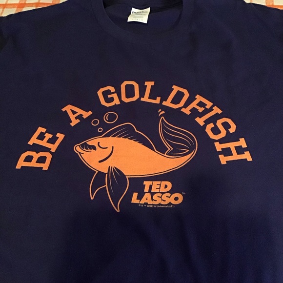 Be A Goldfish T-Shirt - Picture 3 of 5